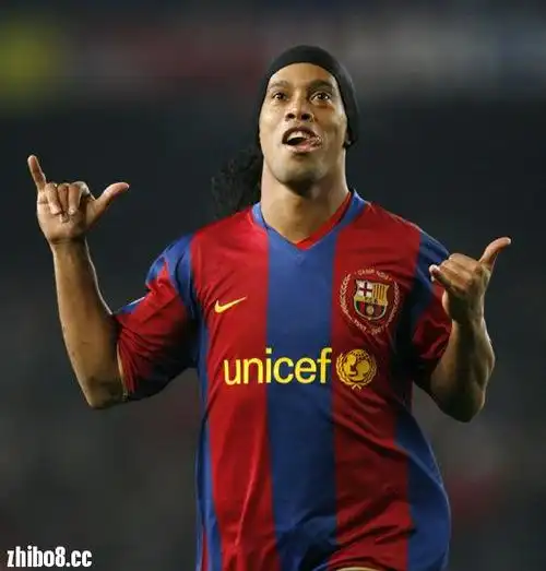 一致赞扬 一致赞扬